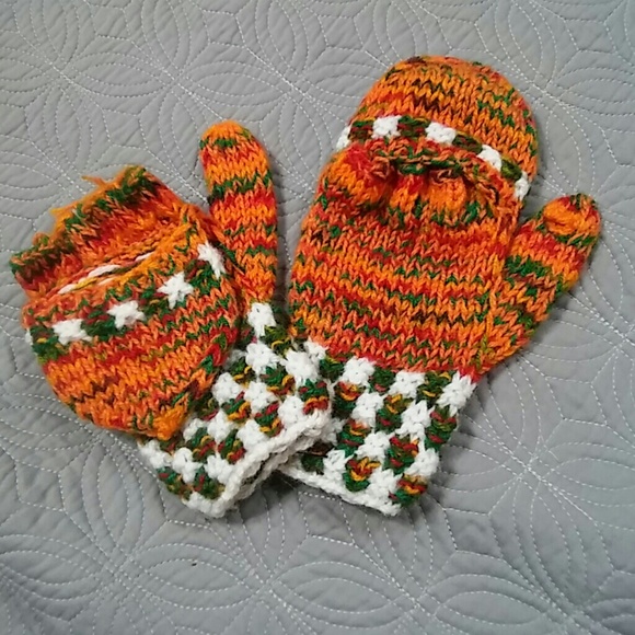 Other - ***SOLD*** Alpaca Glittens